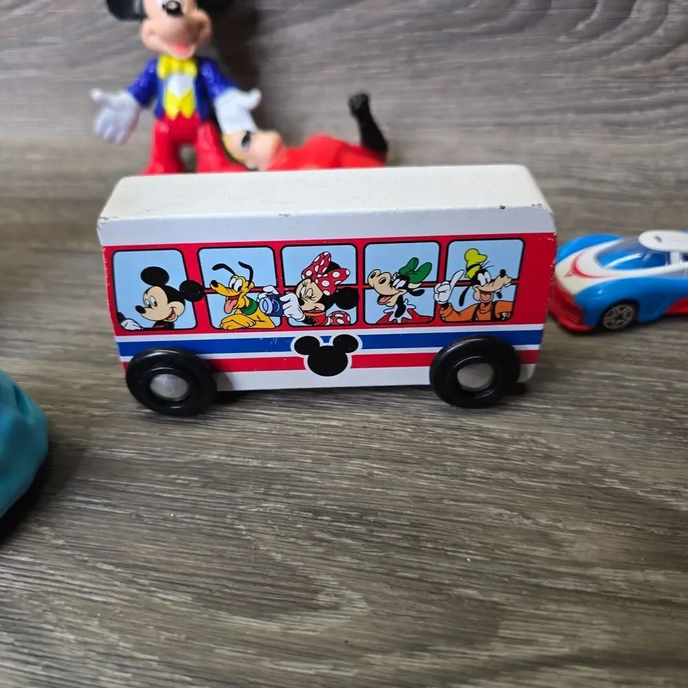 Vintage Toys Lot of 17 McDonalds Mickey Mouse Goofy Winnie the Pooh Snoopy Small